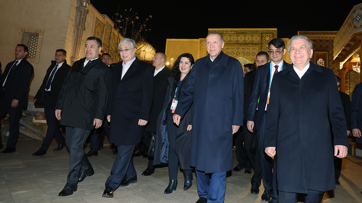 Erdoğan liderlerle akşam yemeğine katıldı