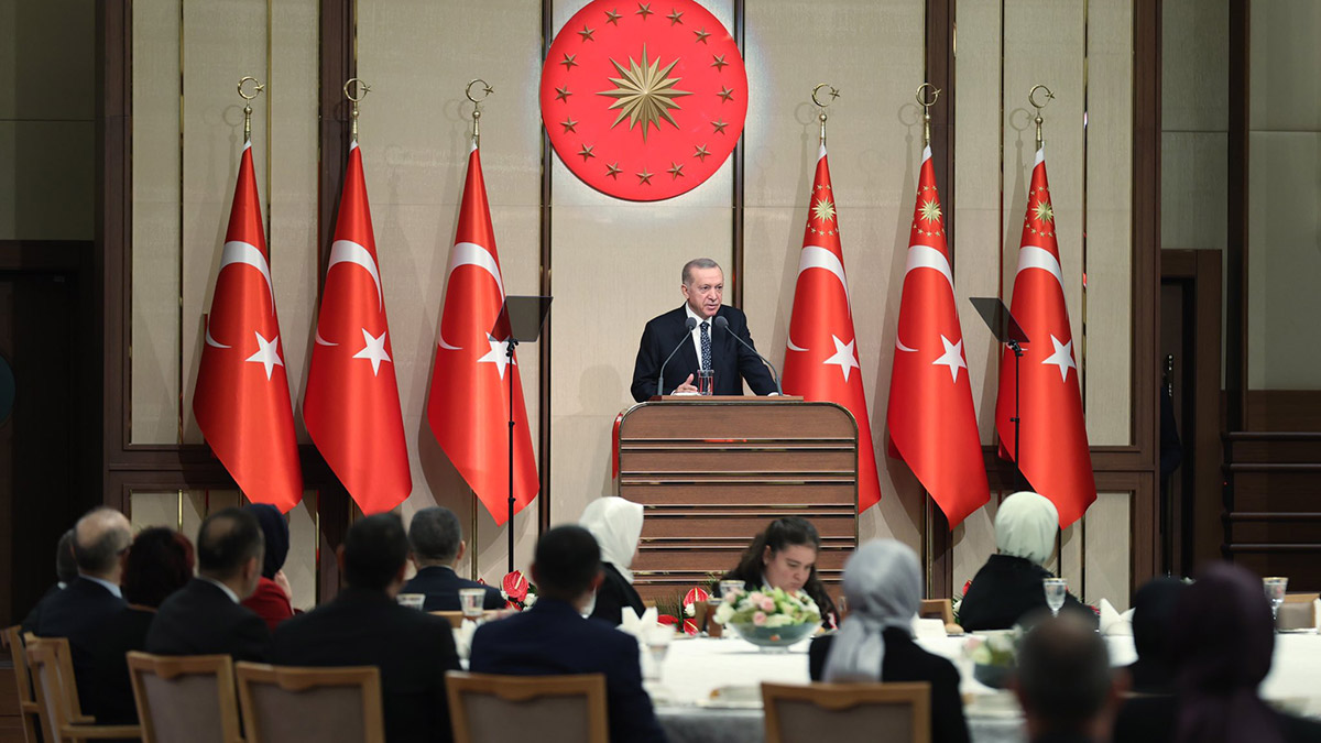 Erdoğan'dan Öğretmenler Günü mesajı