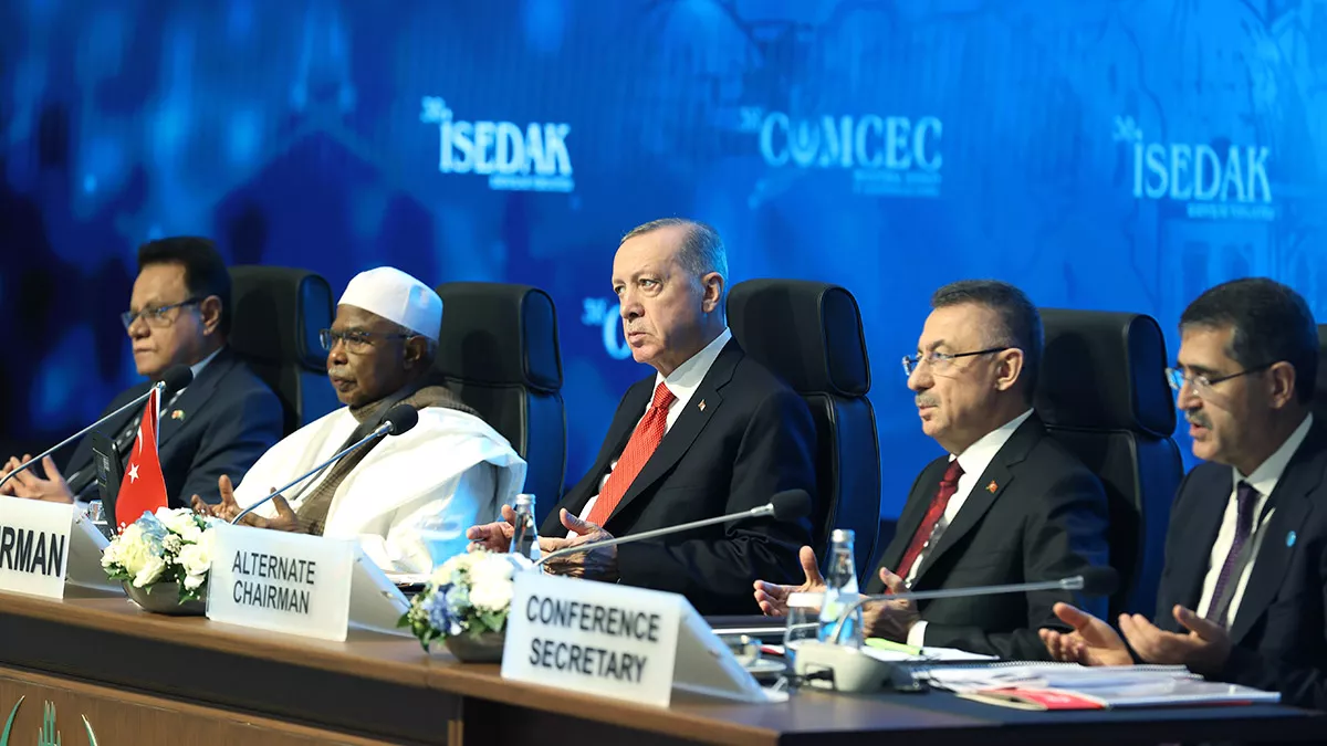 Cumhurbaşkanı recep tayyip erdoğan, "suriye'nin kurtulması için i̇slam ülkeleri daha güçlü bir irade ortaya koymalı" dedi.  