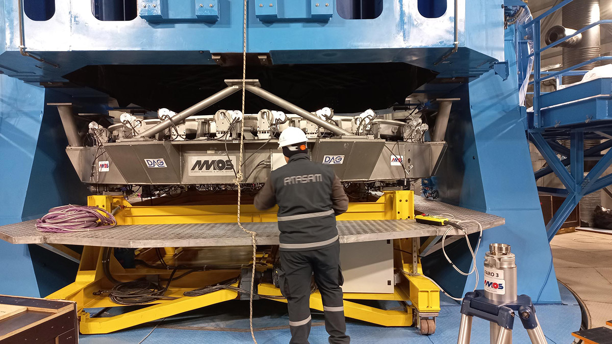 Doğu Anadolu Gözlemevi'nde aynalar kurulmaya başladı