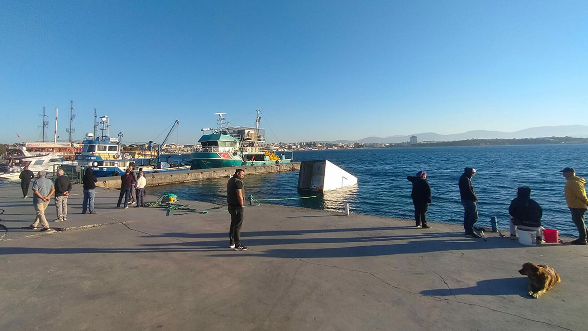 Direksiyon başında baygınlık geçirince denize düştü