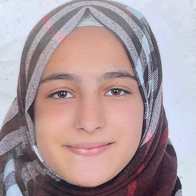 Saçından sürüklediği eşini bıçaklayarak öldürdü