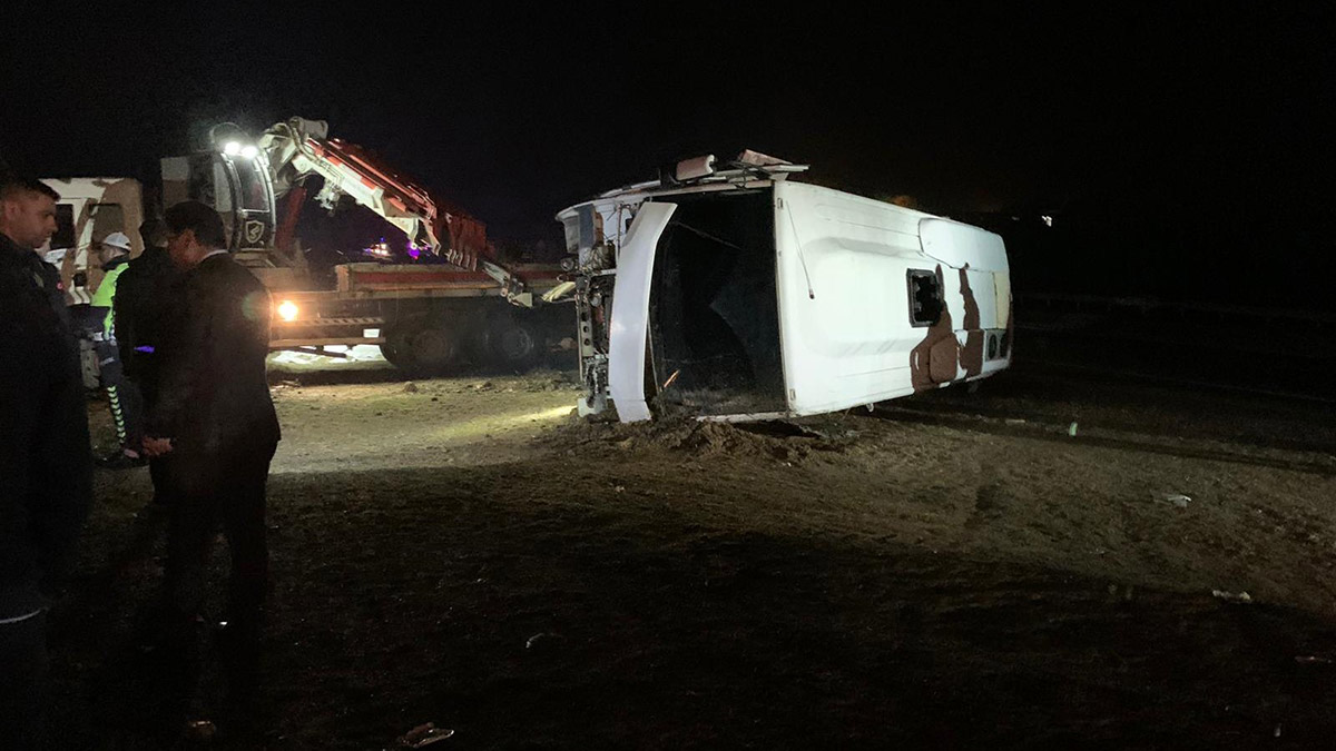 Diyarbakır'da taziye dönüşü kaza; 11 yaralı