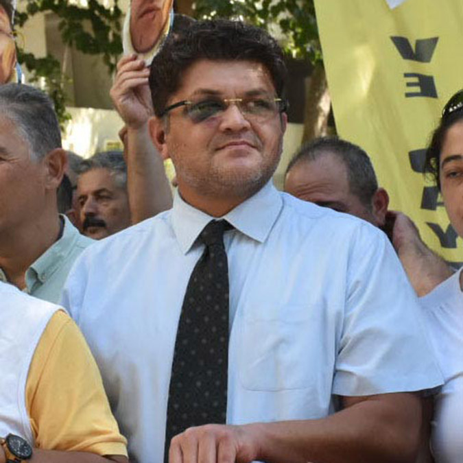 Doktoru dövdükleri sopa silah sayıldı; 6 yıl 9'ar ay hapis istemi