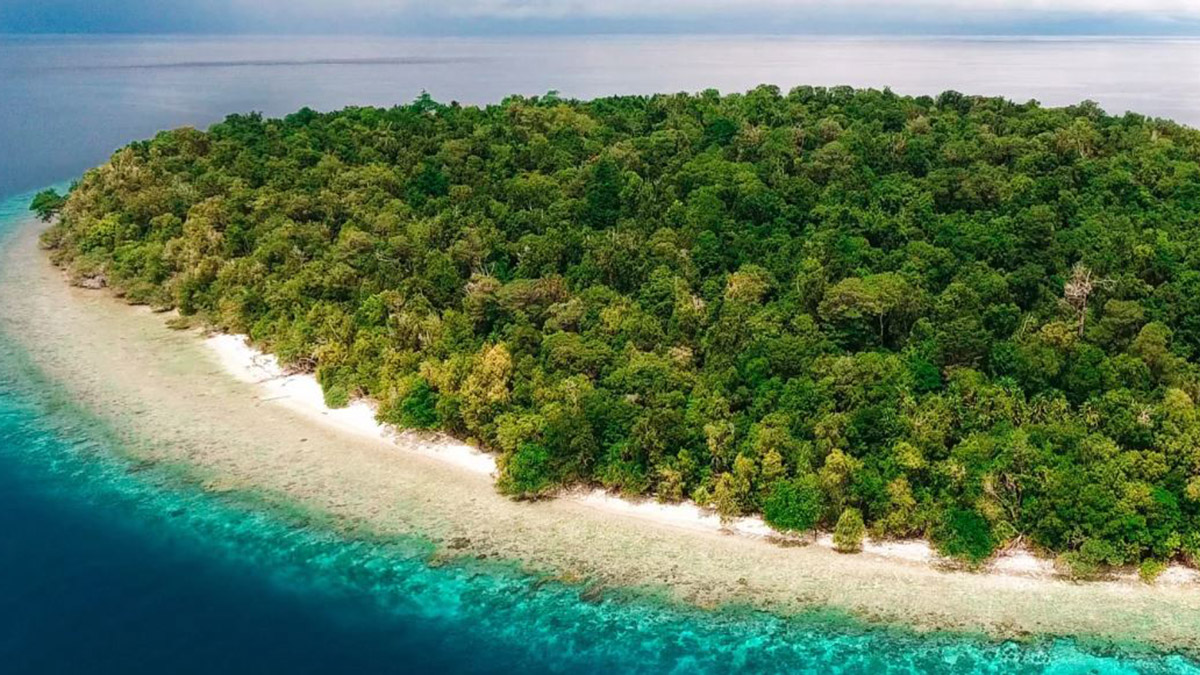 ABD’li müzayede firması Sotheby’s, Endonezya'ya ait 100'den fazla tropikal adanın geliştirme haklarının 8 ila 14 Aralık’ta açık arttırmada satılacağını açıkladı.