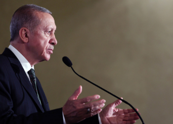 Düşman üretmeye değil dost kazanmaya gayret ediyoruz