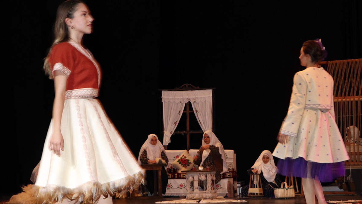 Erzurum'da 'Doğallığın Zarafeti' defilesi