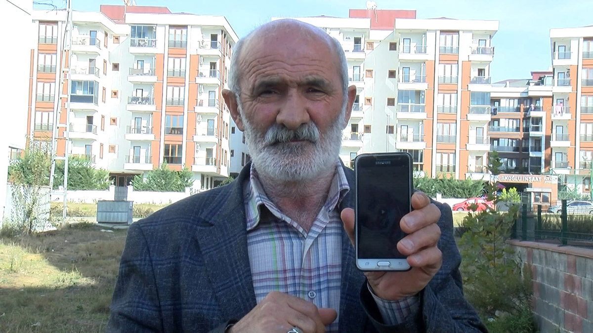 Erzurum'da Yasemin Sarıyıldız (38) tartışma yaşadığı eşi Ezalettin Sarıyıldız tarafından 12 el ateş edilerek öldürüldü.