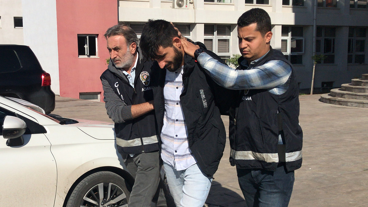 Tabancayla sokağa rastgele ateş açan adam 1 kişiyi öldürdü