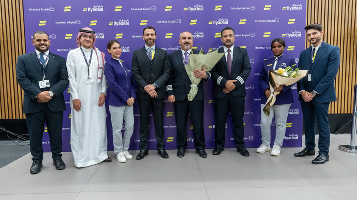 Flyadeal, İstanbul tarifeli uçuşlara başladı