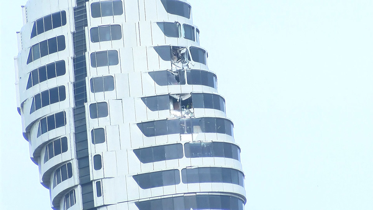 Çamlıca Kulesi'nin dış cephesinde hasar