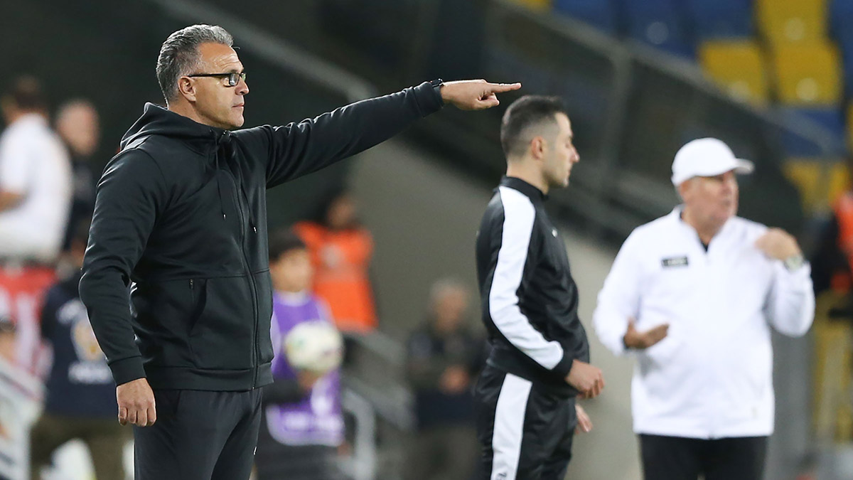 Gençlerbirliği Taşkın Aksoy ile yollarını ayırdı