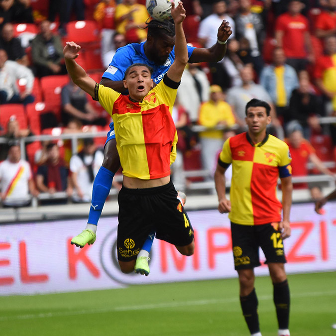 Göztepe'de Yunus Emre Gedik ve Ekrem Kılıçarslan parladı