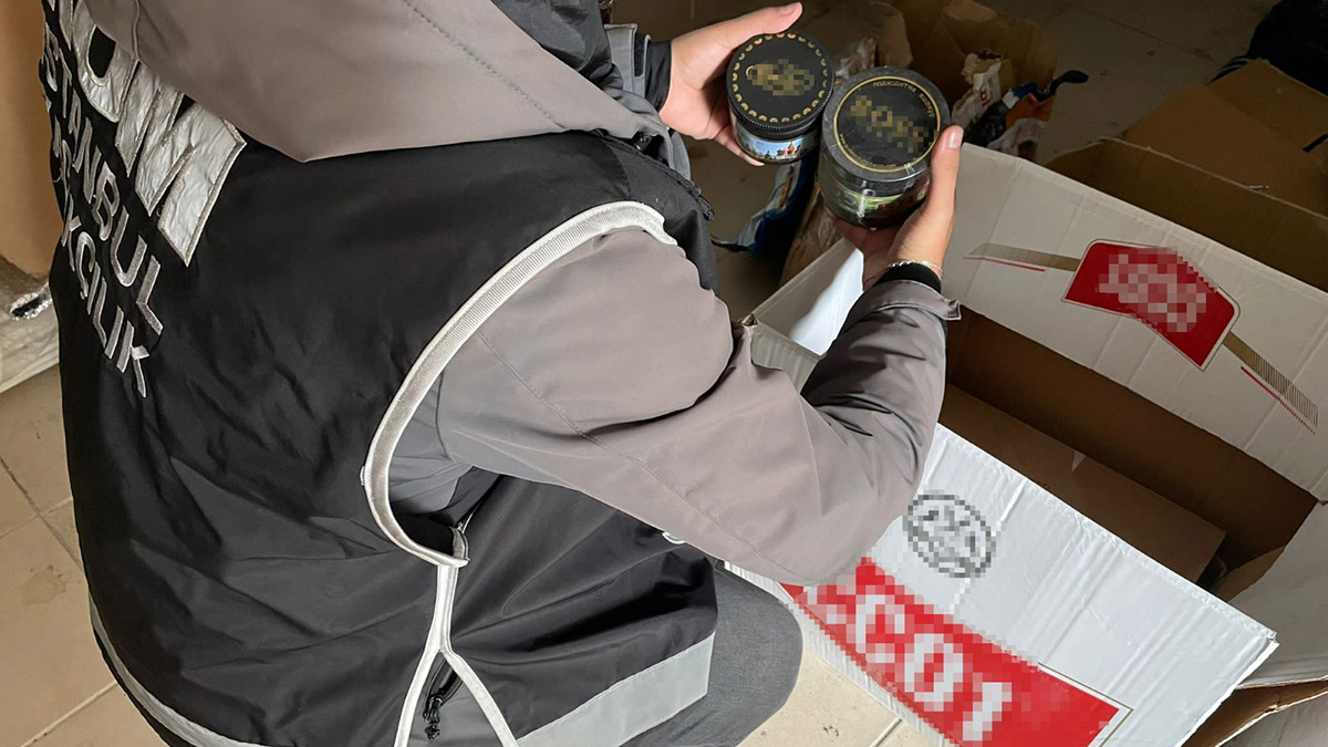 Güngören'de kaçak sigara operasyonu