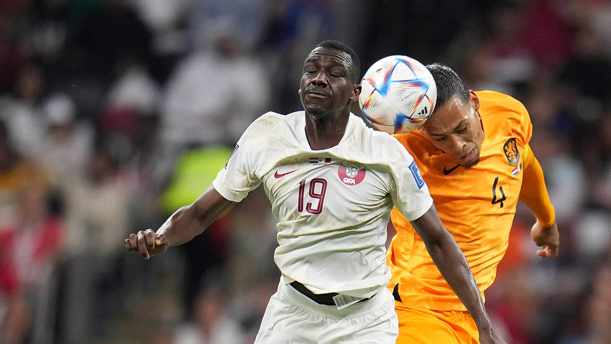 Hollanda ve Senegal son 16 turuna yükseldi