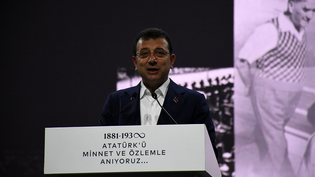 İstanbul Büyükşehir Belediyesi (İBB) Gazi Mustafa Kemal Atatürk’ün aramızdan ayrılışının 84’üncü yılında, ‘Atatürk'ü Anma Gecesi’ düzenledi.