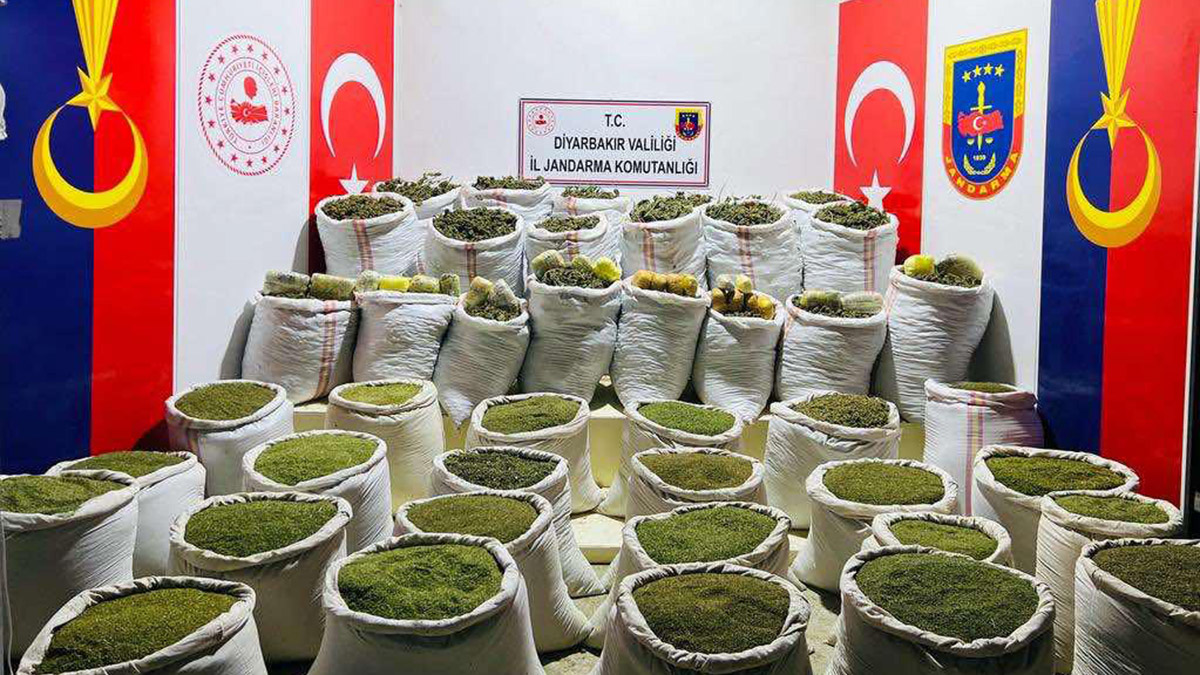 750 kilo toz esrar ele geçirildi