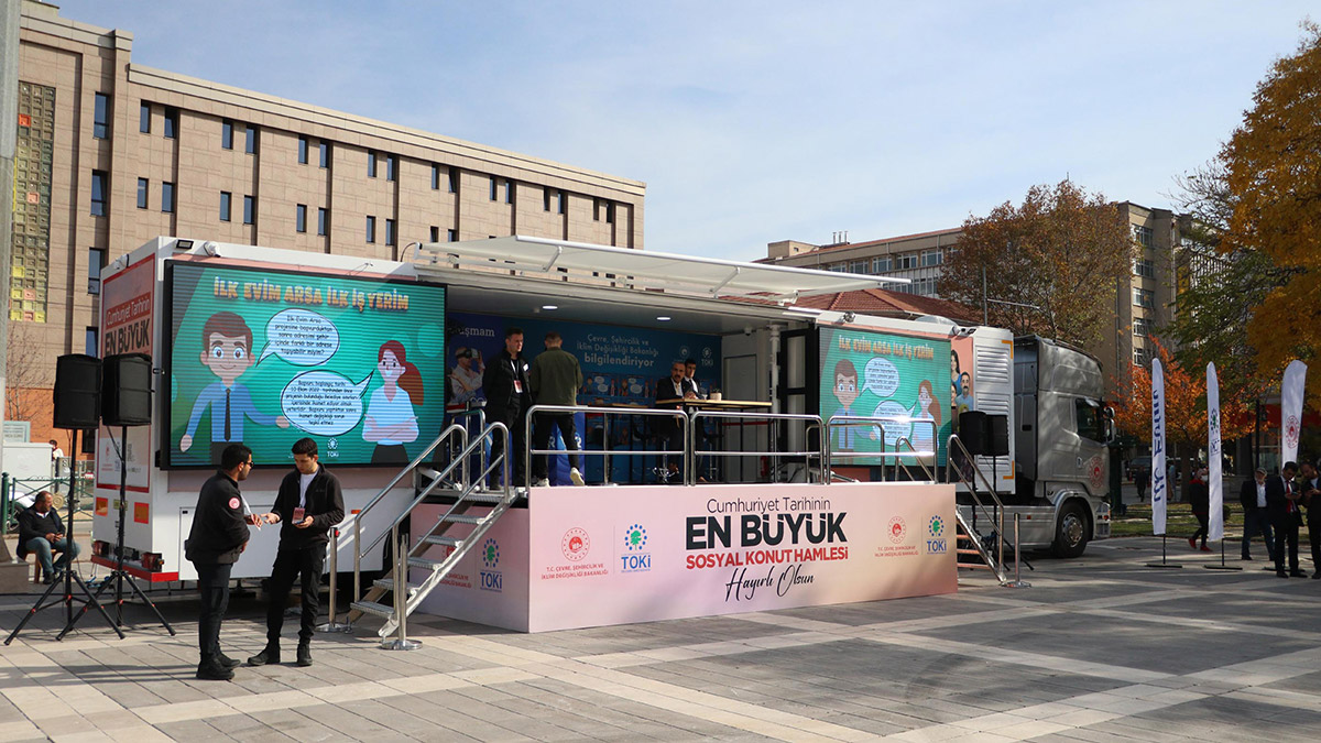 İlk Evim Arsa Tanıtım TIR'ı Eskişehir'de