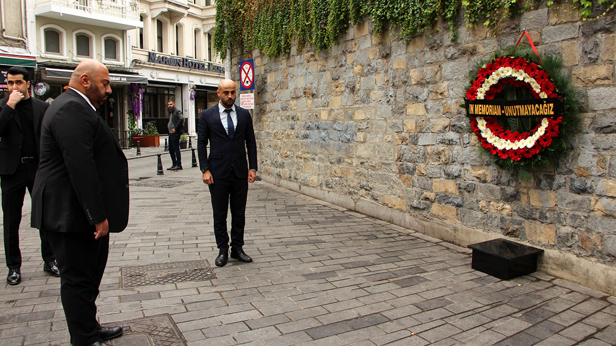 İngiltere Başkonsolosluğu'nda terör kurbanları anıldı