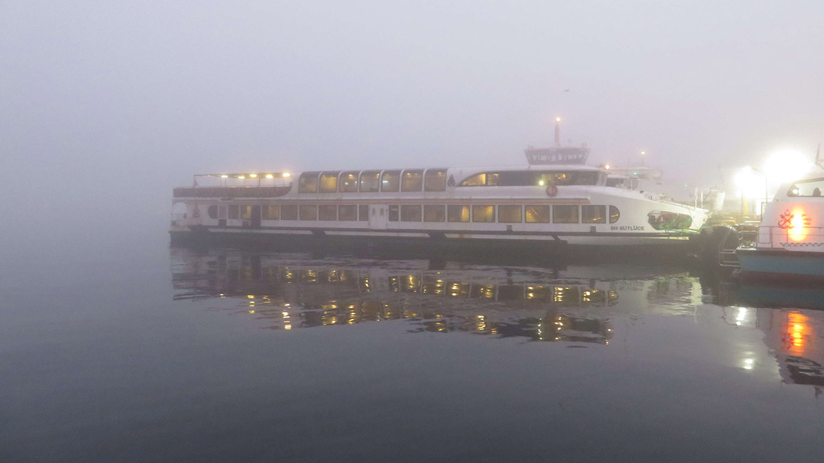 Sis nedeniyle vapur seferleri iptal edildi