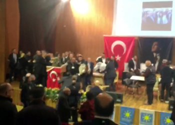 İYİ Parti kongresinde kavga