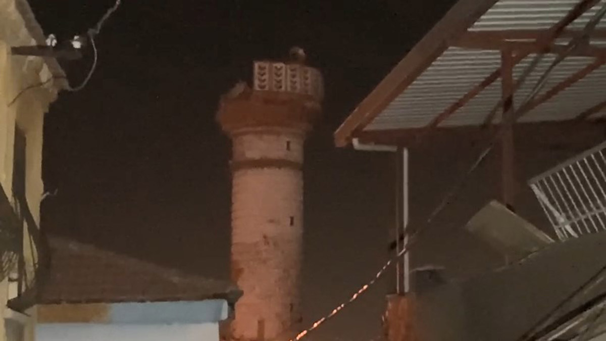 İzmir'de 4.9 büyüklüğünde deprem