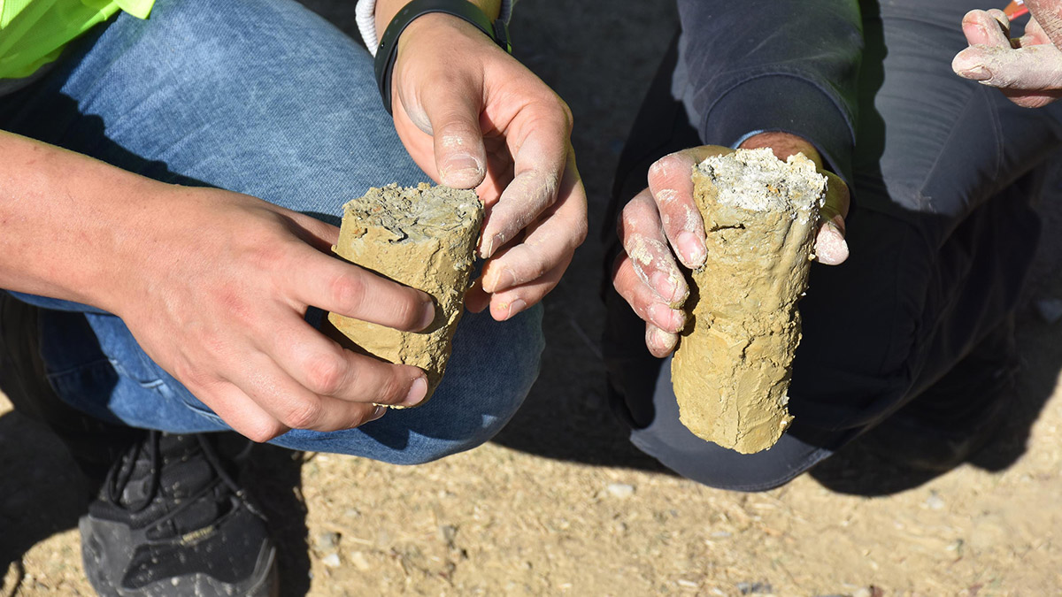 Afet için başlatılan sondaj kazıları görüntülendi