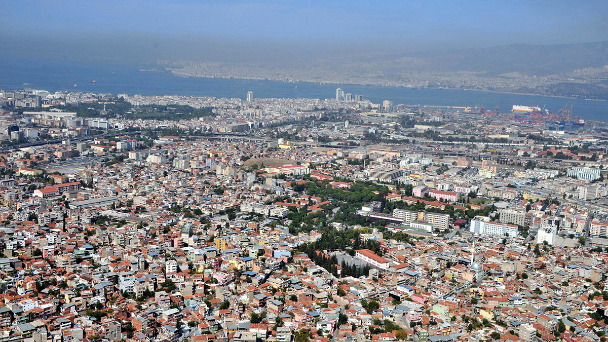 İzmir'in çevre durumu ele alındı