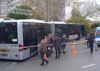 Kadıköy'de metrobüs kazası