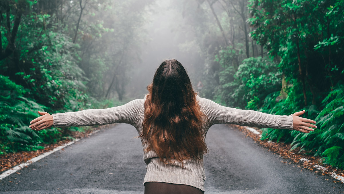 Sustuğum yerden anlar mısın beni?