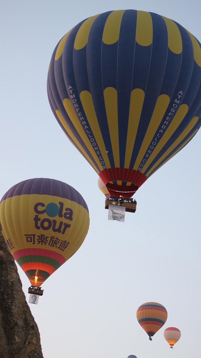 'İnsanlığın Yedi Yüzü' fotoğrafları Kapadokya semalarında