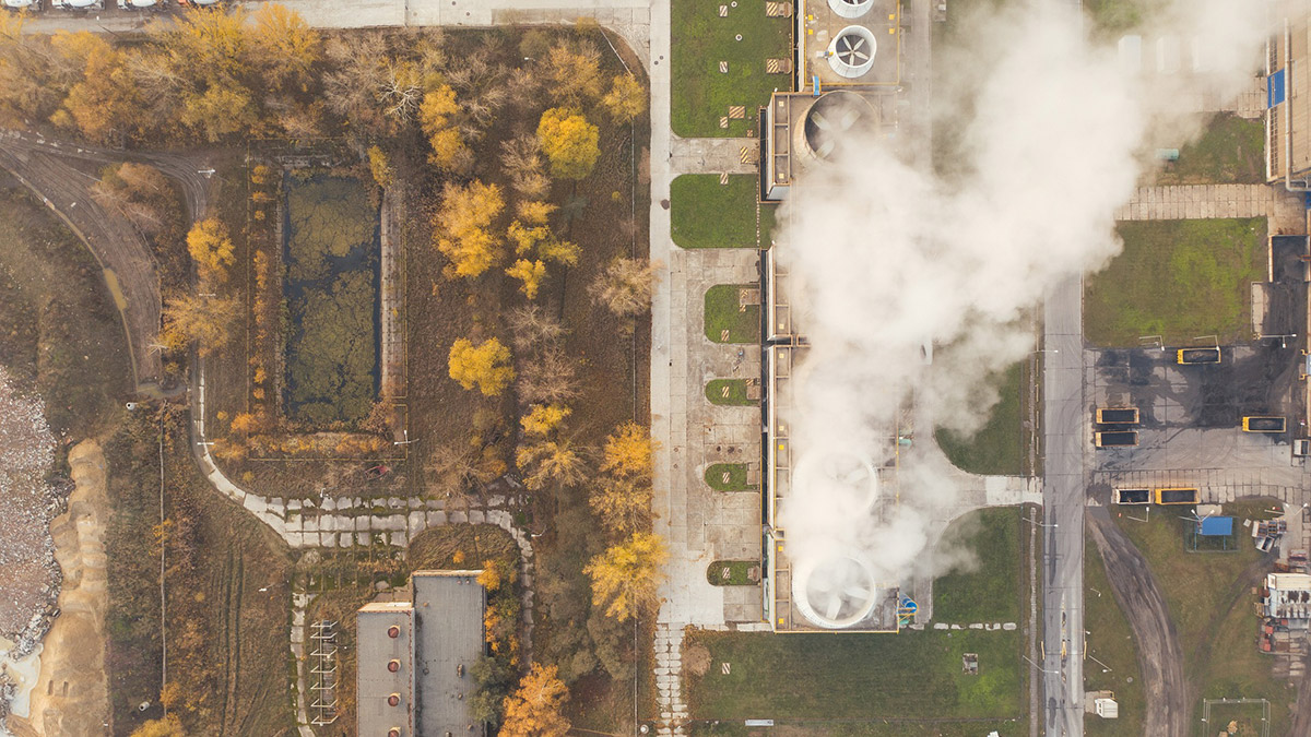 Milyarderler fosil yakıt ve çimento gibi endüstrilere yaptıkları yatırımlarla dünyayı ortalama bir kişiye göre milyon kez daha fazla kirletiyor.
