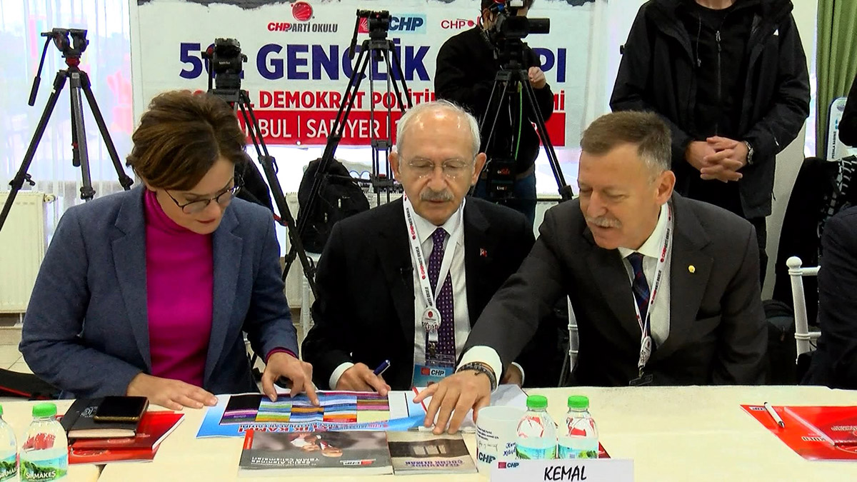 Umutsuzluk bizim kitabımızda yazmaz