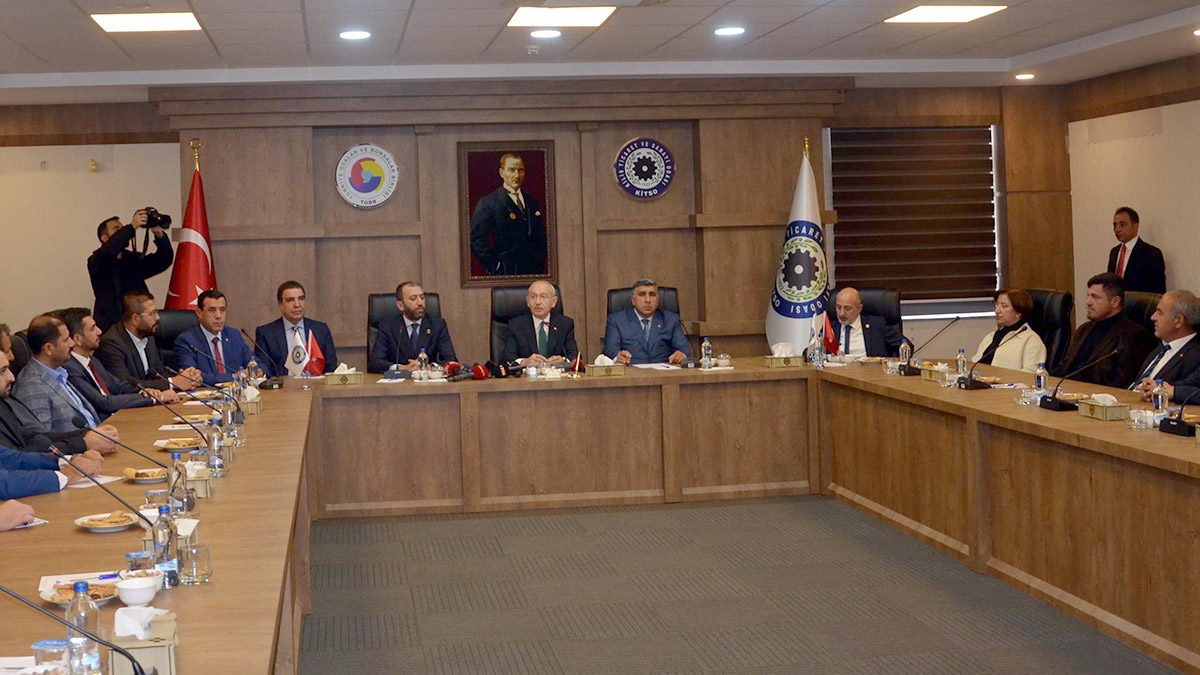 İlk işimiz Suriye'nin meşru yönetimiyle görüşmek olacak