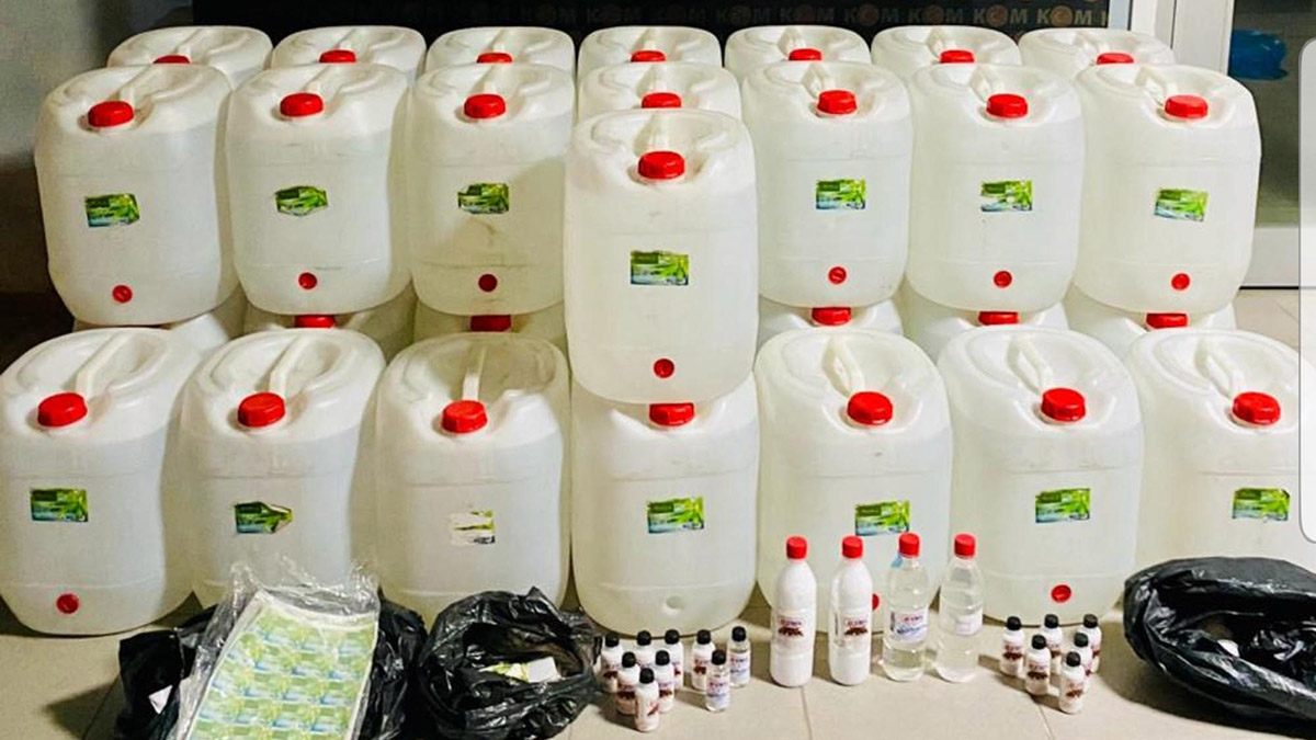 Kırklareli'nde 1100 litre etil alkol ele geçirildi