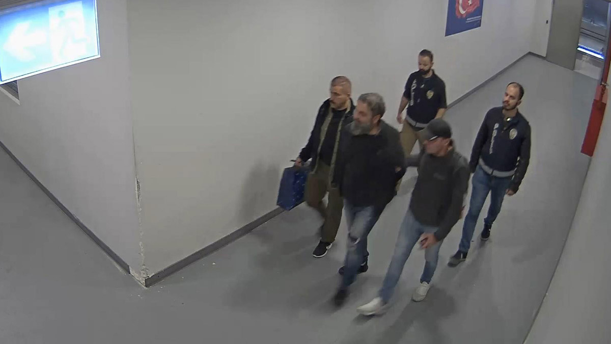 Kırmızı bültenle aranan Salih Akkurt Türkiye'ye getirildi