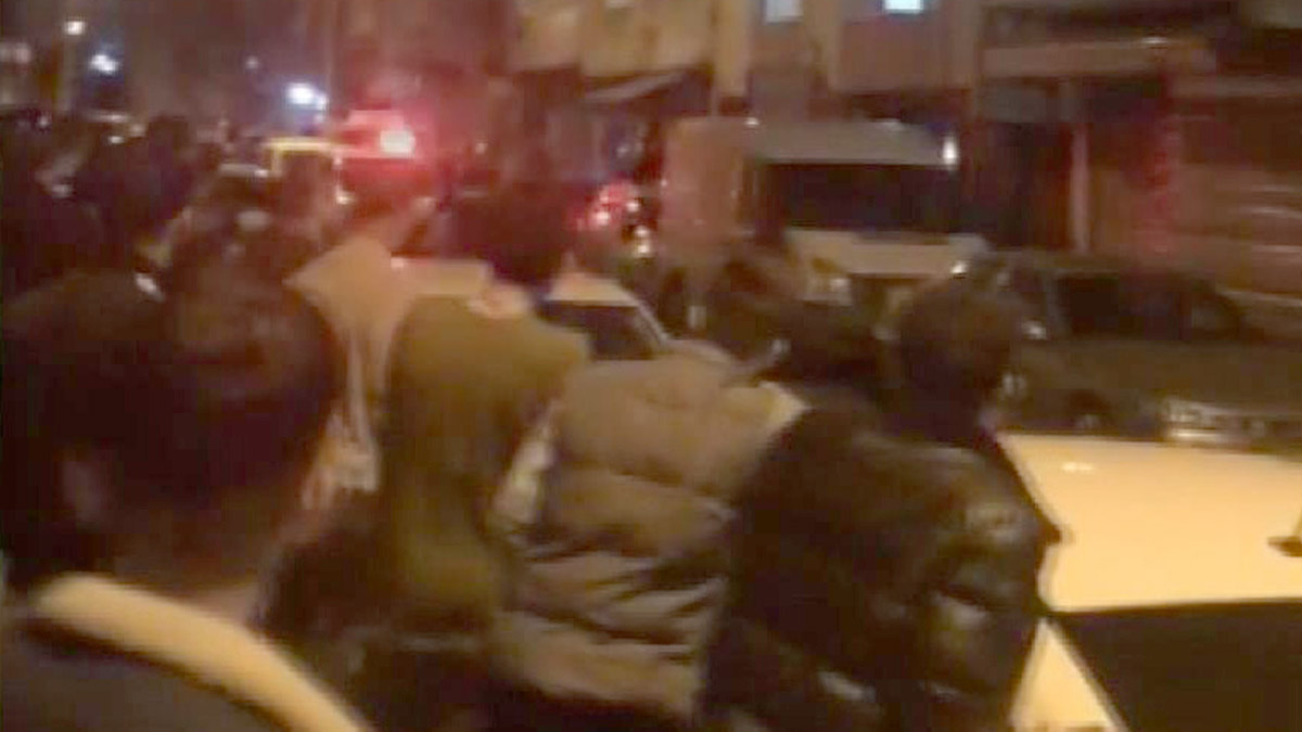 Küçükçekmece'de iki grup arasında kavga