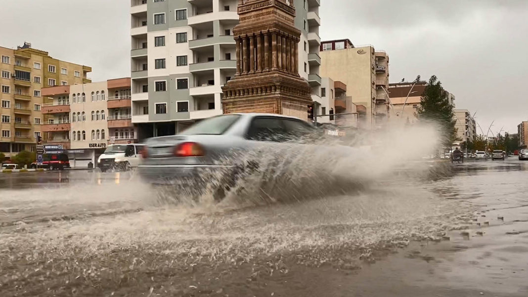 Mardin ve Şırnak'ta şiddetli yağış