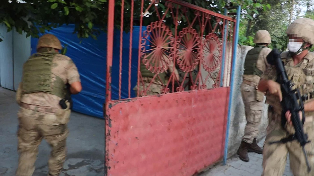 Eylem arayışı içerisinde olduğu öne sürülen kişi gözaltında