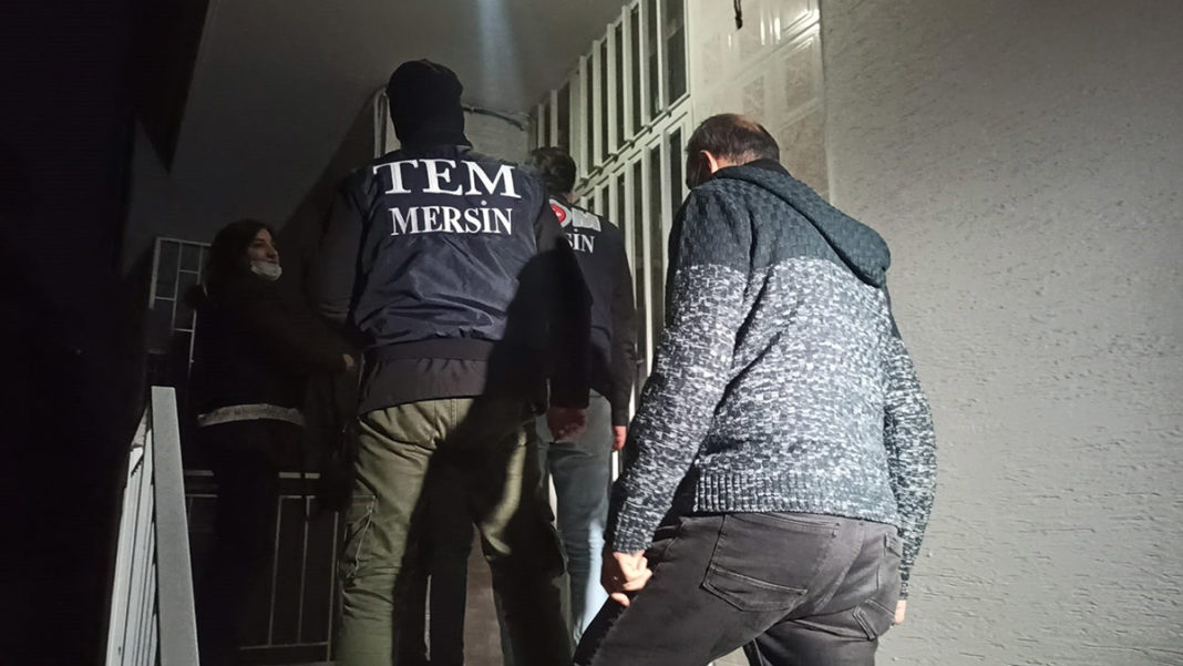 Mersin'de FETÖ operasyonu; 9 gözaltı kararı