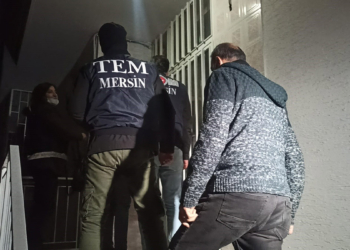 Mersin'de FETÖ operasyonu; 9 gözaltı kararı