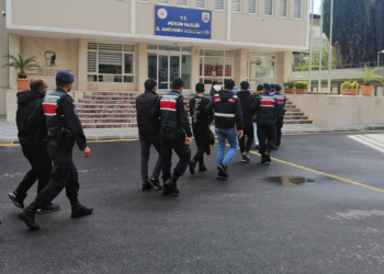 Mersin'de jandarma ekiplerinden terör operasyonu