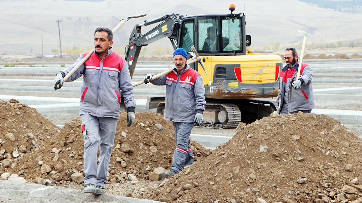 Erzurum'da 'kışlık mezarlar' kazıldı