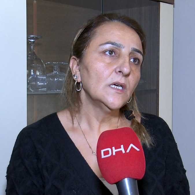 Mobilyaları parçalayan gelin; "Psikolojim çok bozuldu, sinir krizi geçirdim. Kendime zarar vermemek için, çevreme, koltuklara zarar verdim" dedi.