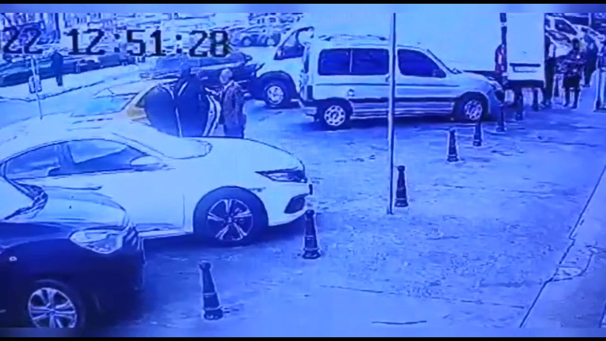 Otogarda bırakılan çuvaldan binlerce uyuşturucu hap çıktı