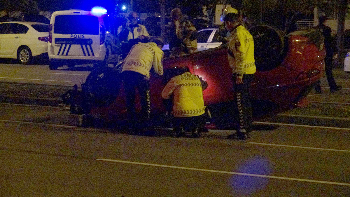 Otomobil taklalar atarak savruldu; 1 ölü