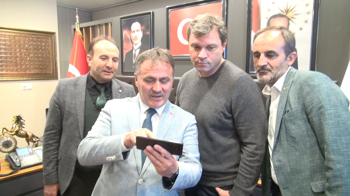 Şampiyon yarışında Fenerbahçe bir adım önde