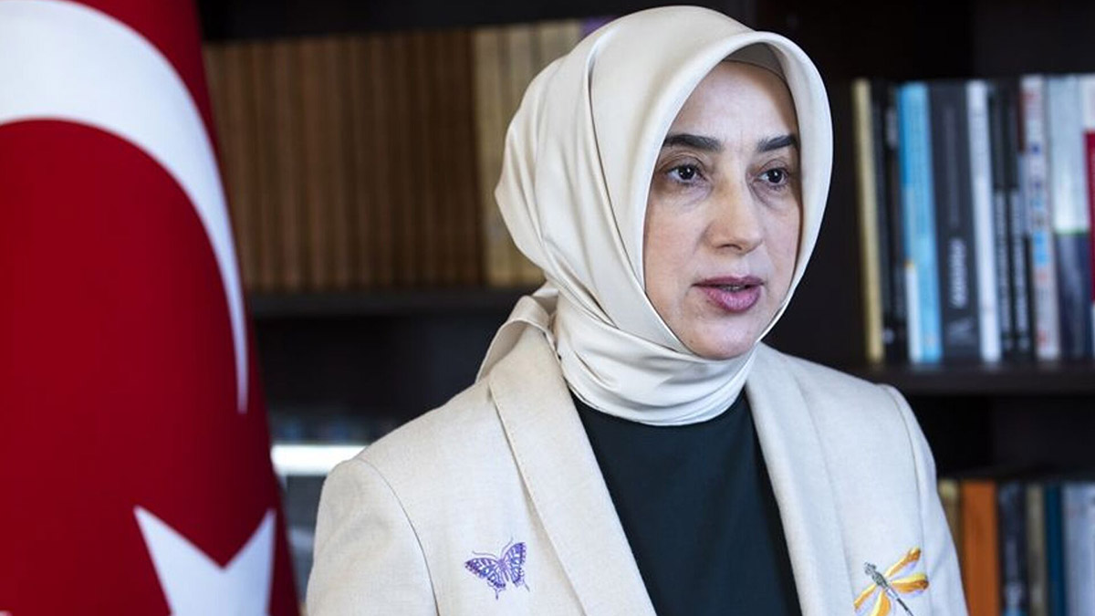 Özlem Zengin, görevini Belgin Uygur'a devretti