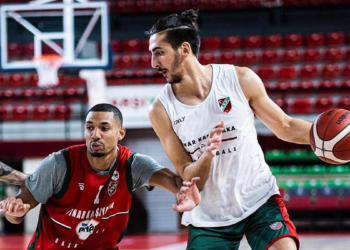 Pınar Karşıyaka Skyler Flatten ile yollarını ayırdı