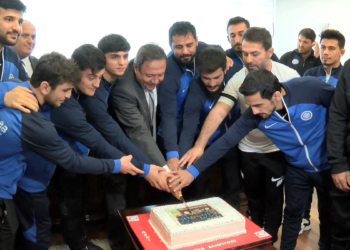 ASKİ Spor Kulübü'nün şampiyon güreşçilerinden ABB'ye ziyaret